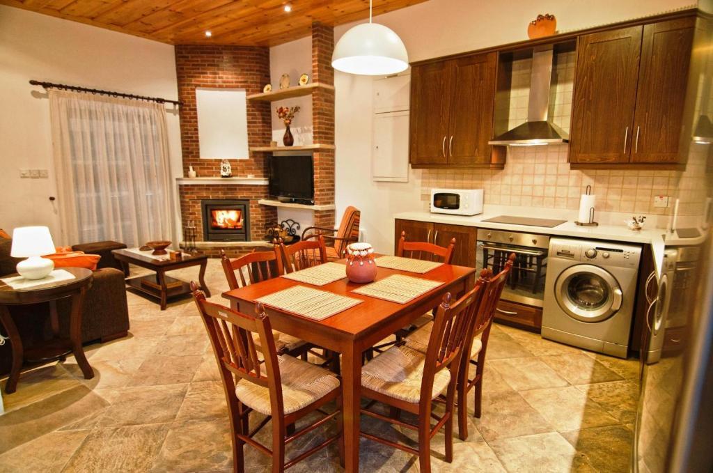 Archontiko I Misirlou Guest House Kalopanagiotis Ngoại thất bức ảnh